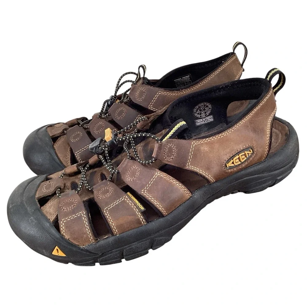 KEEN Newport M Bison Brown Leather  Men's Sz 11.5 Waterproof‎ Hiking Sandal